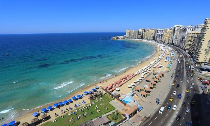 Al-Muntazah Apartment | Private Room in apartment Luxury,Clean,Full Furniture,Sea& Hilton View,downtown.