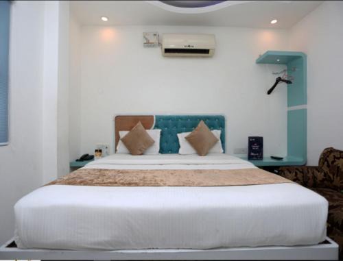 Paharganj Apartment | Private Room in Hotel Anoop, Paharganj