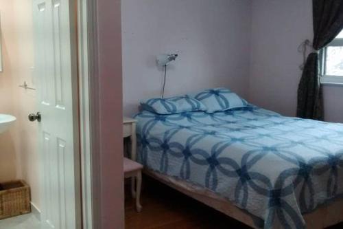 Northeast Mississauga House | Private Room near Airport