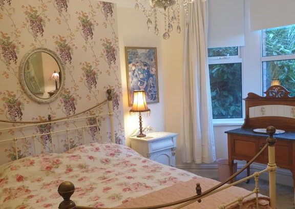 Roath House | Private room near Roath Lake/Park