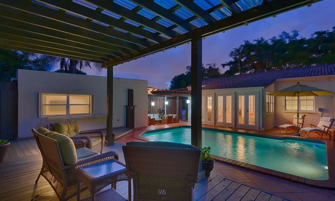Coral Way House | Private Saltwater Pool! Gated Off-Street Parking. 3Bed2Bath. Sleeps 6.