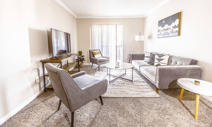 Midland Condo | Private Stay WFH 10 mins to Convention Center