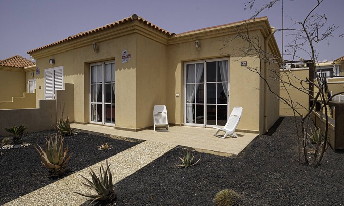 Caleta de Fuste Apartment | Private Terrace Home - Parking - Pool