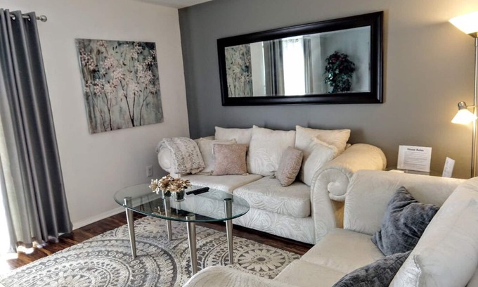 Southwest Raleigh House | Private Townhome in central Raleigh