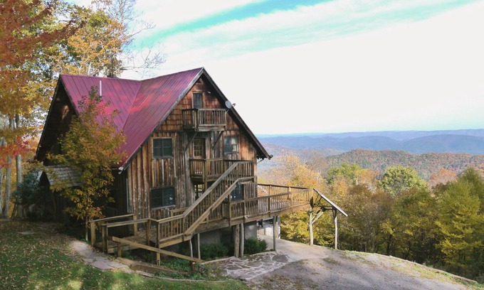 Little Levels Cabin | Private, Tranquil, Beautiful.