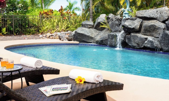 Kailua-Kona House | Private tropical villa in Kona: Resort style heated pool, Hot tub & Ocean views