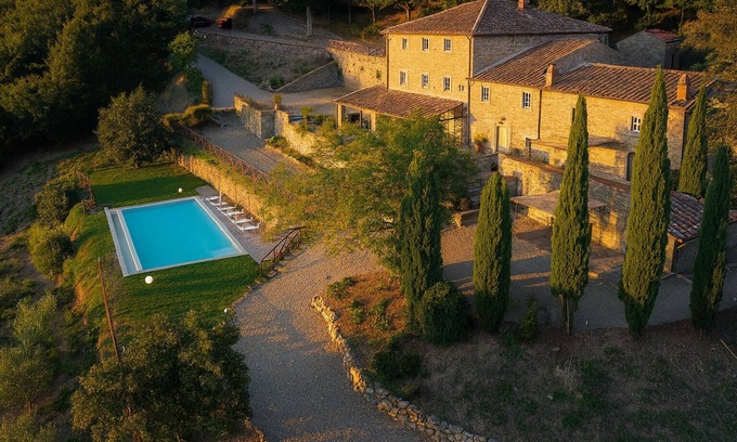 Pelago Villa | Private Tuscan farmhouse with infinity pool, panoramic view with 14 seats