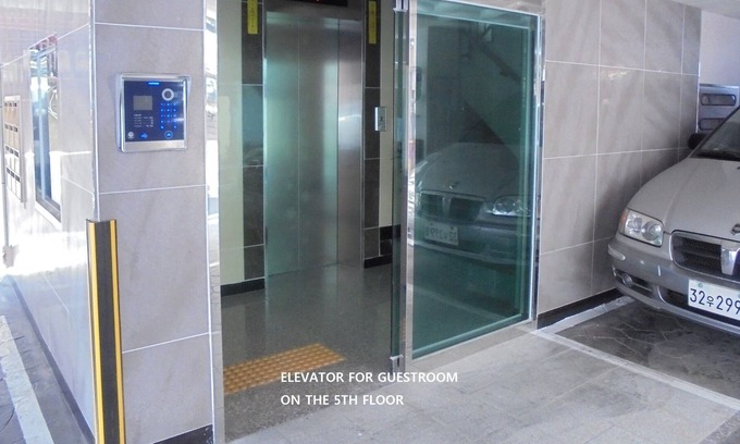 Songpa Apartment | Private unit for single traveler