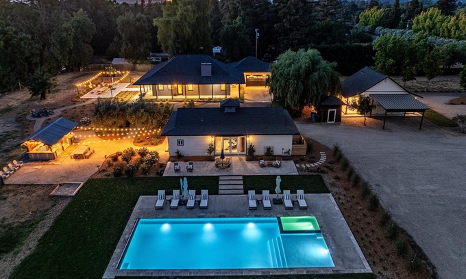 Vineburg Other | Private Villa on 4.3 Acre Estate Pool + Hot Tub + Yoga Room Close to Sonoma DT