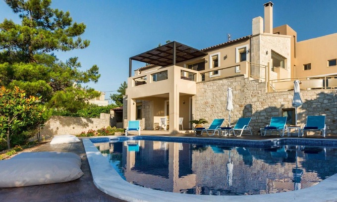 Rethymno Villa | Private Villa with A/C, private pool, WIFI, TV, patio, pets allowed, panoramic view, parking