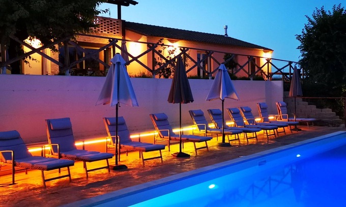 Loreto Villa | Private Villa with WIFI, A/C, private pool, TV, panoramic view, parking, close to Porto Recanati