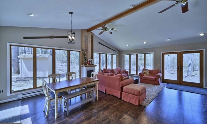 Lake Harmony House | Private Wooded Home w/Hot Tub & Game Room