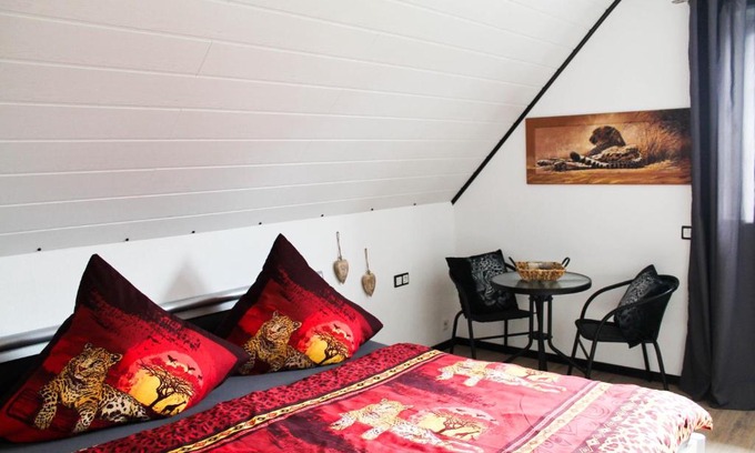 Luttingen House | Privatzimmer Lüttingen mit Fahrradgarage
