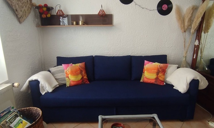 Fondettes Apartment | Proche de Tours en Voiture, Studio Plein Pied Avec Cour Privée, Animaux Acceptés