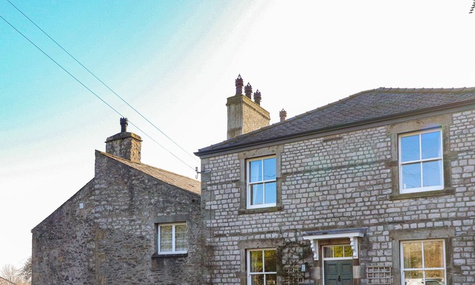 Austwick Cottage | PROSPECT HOUSE, pet friendly, character holiday cottage in Austwick