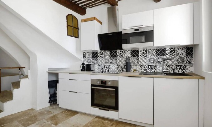 Eguilles House | Provençal village house 9 persons