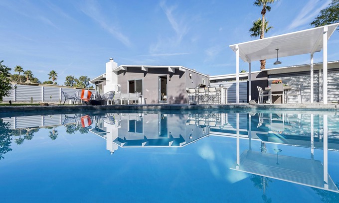 Racquet Club Estates House | PS Leisure: The Life of Leisure in Palm Springs, Mid-Century Style!