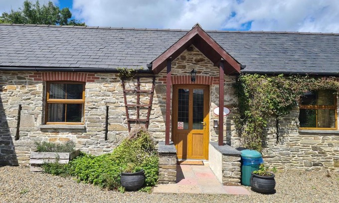 Whitland House | Puffin Cottage