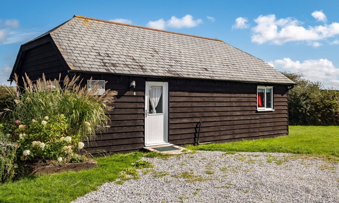 Port Isaac Cottage | PUFFIN LODGE, pet friendly, character holiday cottage in Port Isaac