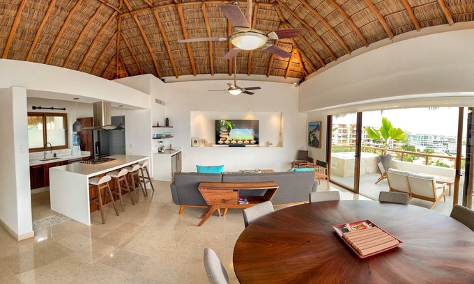 Puerto Vallarta Condo | Punta Esmeralda, 4 bedroom, luxury condominium with spectacular view.