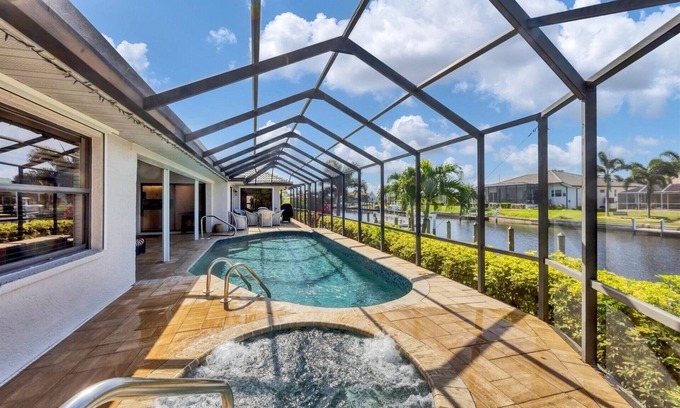 Punta Gorda House | Punta Gorda Isles 3 Bedroom Private Pool+Spa Home on Canal