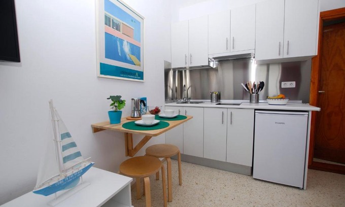 Arrieta Apartment | Pura Studio