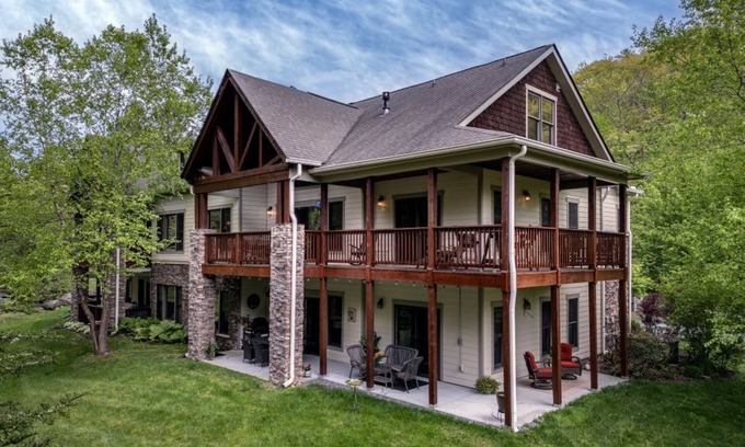 Banner Elk House | Pure Mountain Luxury