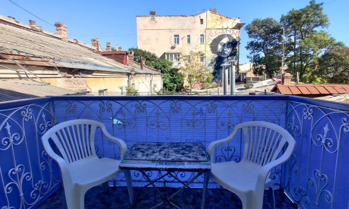Prymors'kyi district Apartment | Pushkinska 71 BEST offer BOOK NOW