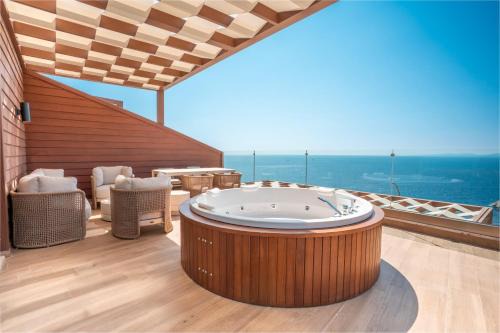Kusadasi City Centre Hotel | Qlusive Hotel