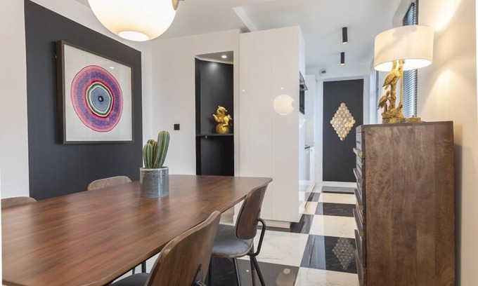 Faubourg-du-Roule Apartment | Quadrille, 4 stars, luxurious apartment close to the Champs-Elysées