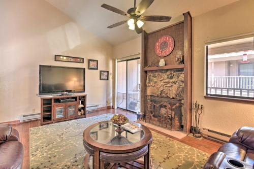 Angel Fire House | Quaint Angel Fire Townhome half Mi to Ski Slopes!