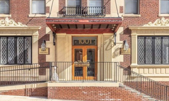 Downtown Baltimore Condo | Quaint “Charm City” Condo