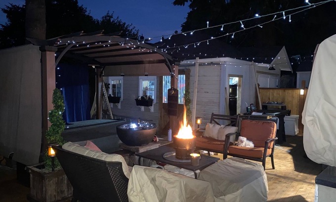Sumner Cottage | Quaint cottage centrally located in Pleasantville