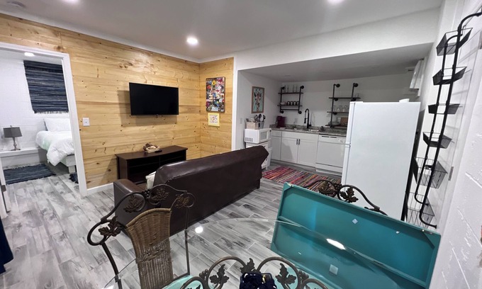 Greenville - Spartanburg Cottage | Quaint cottage with a beautiful view.