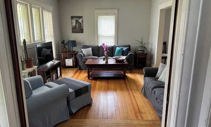 Brookings House | Quaint University Residence