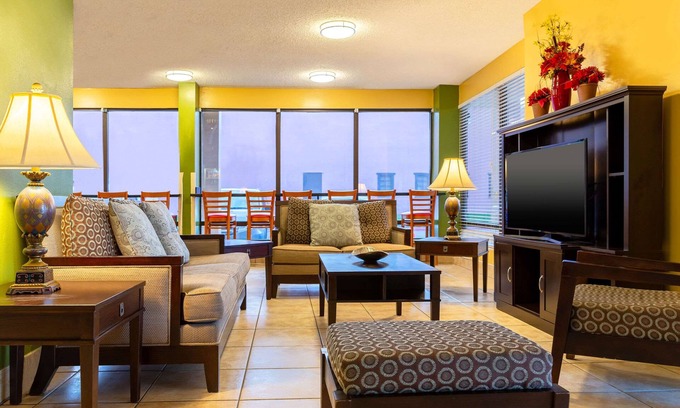 South Arlington Hotel | Quality Inn at Arlington Highlands