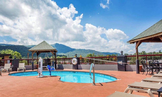 Black Mountain Hotel | Quality Inn Black Mountain-Asheville East