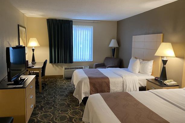 Geneseo Hotel | Quality Inn Geneseo