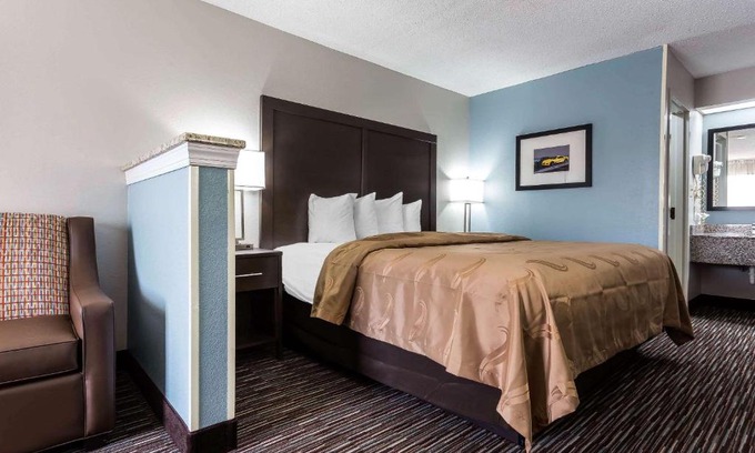 Mooresville Hotel | Quality Inn & Suites Mooresville-Lake Norman
