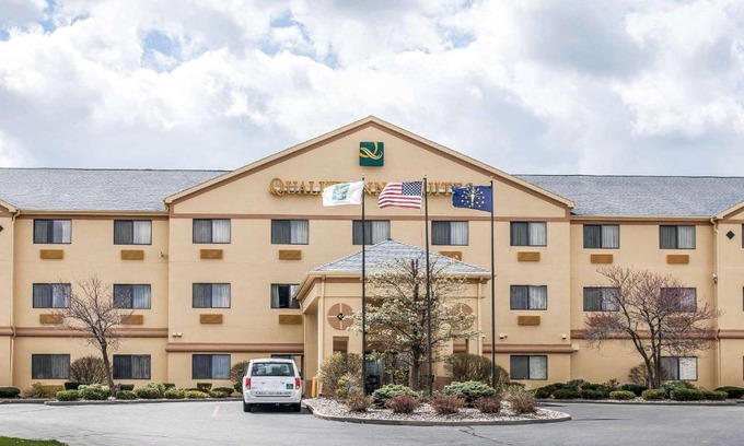 South Bend Hotel | Quality Inn & Suites South Bend Airport