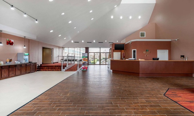 Tyler Hotel | Quality Inn Tyler - Lindale