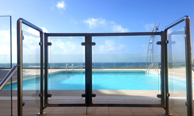 Las Palmas de Gran Canaria Apartment | Quarries Mc beach, Las palmas de Gran Canaria