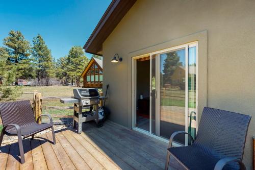 Pagosa Springs House | Quartz Court