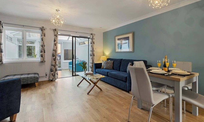 Exeter House | Quay Retreat - Short Stays UK Ltd