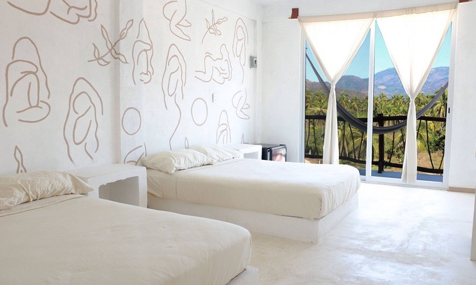 Ixtapa - Zihuatanejo Hotel | Queen Double Bed Room