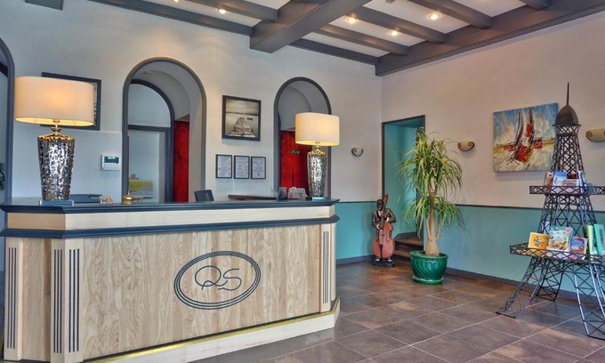 Redon Hotel | Queen Serenity Hotel