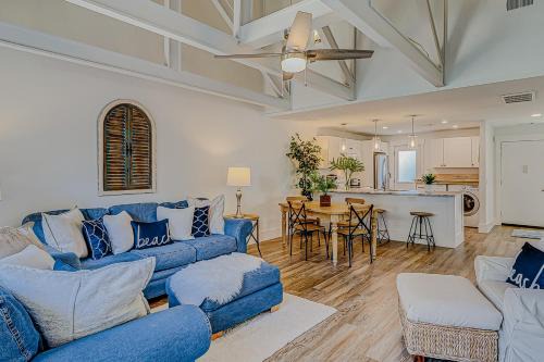 Palmetto Dunes Apartment | Queens Grant 601