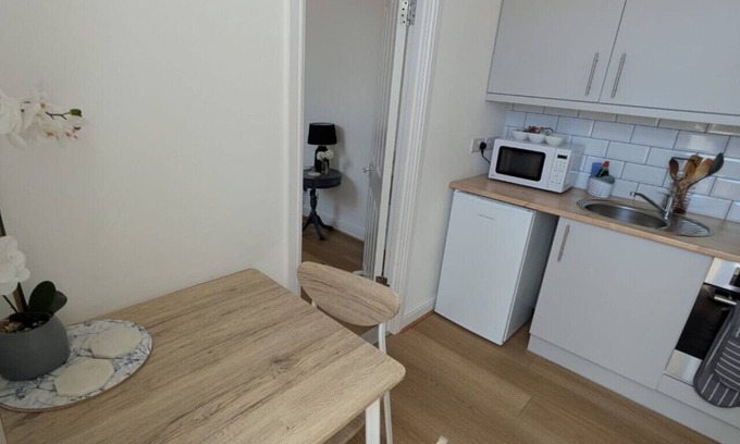 Portsmouth Apartment | Queens Road Apartment 7