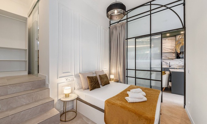 Castellana Apartment | Queens Salamanca II - Alquiler Corta Duración