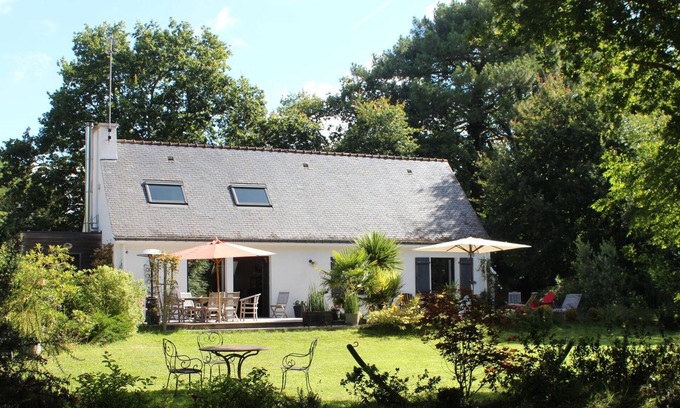Saint-Philibert Ski Chalet | QUÉHAN - House near the Trinity-on-Sea with large garden · C32